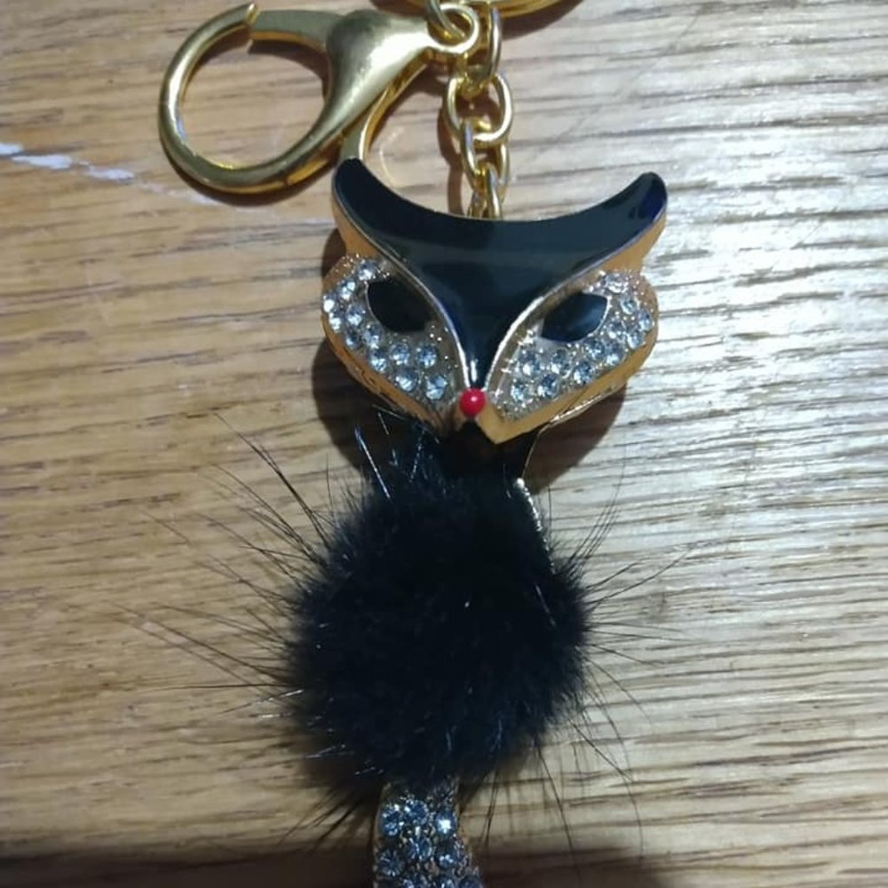 Black Fox Key Chain - Picture 2 of 5